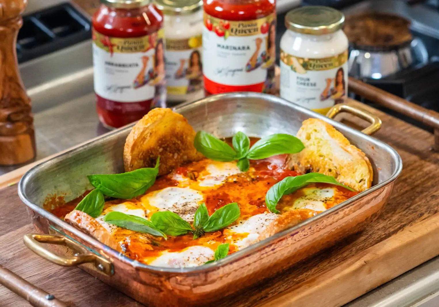 Eggs in Creamy Zucchini Sauce